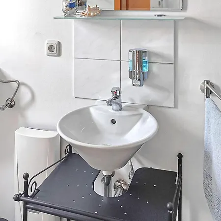 شقة Ferienwohnung - Wolgast *